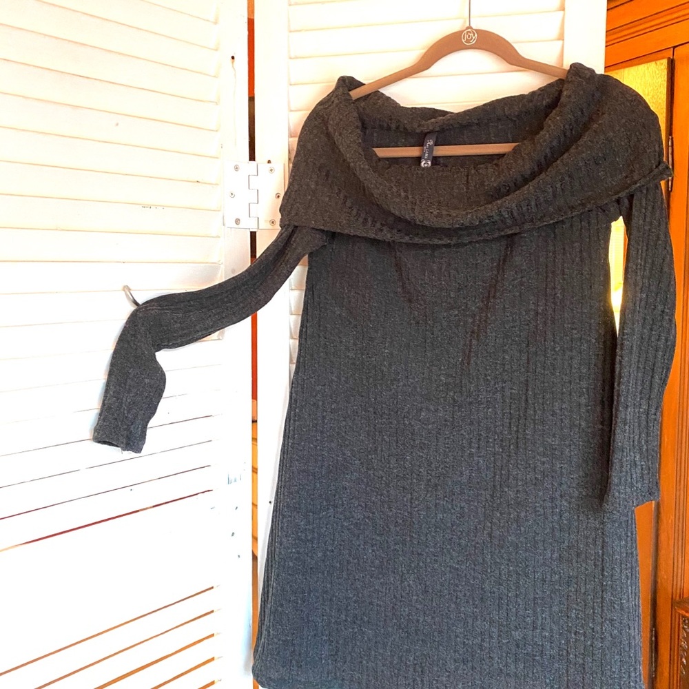 Grey Ribbed Dress or Top, Size Large